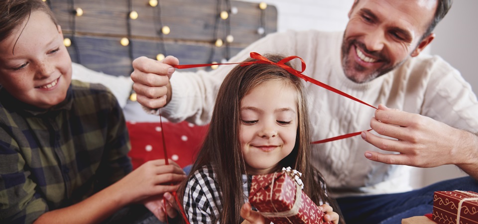 Arranging children’s Christmas holiday contact between separated parents